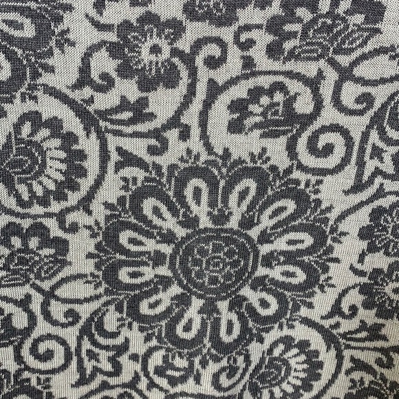 Cotton Emporium Knit Sweater - Picture 8 of 11